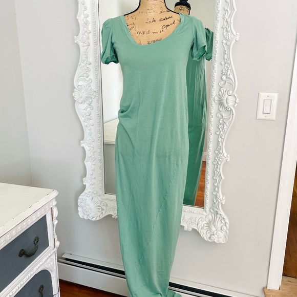 Chloe Dresses & Skirts - RARE CHLOE Mint Green Long Maxi Short Sleeve Dress